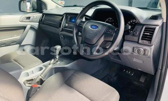 اشتري مستعمل Ford Ranger White سيارة في Roma في Maseru اشتري مستعمل Ford Ranger White سيارة في Roma في Maseru