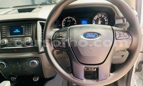 اشتري مستعمل Ford Ranger White سيارة في Roma في Maseru اشتري مستعمل Ford Ranger White سيارة في Roma في Maseru