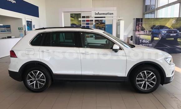 اشتري مستعمل Volkswagen Tiguan White سيارة في Maseru في Maseru اشتري مستعمل Volkswagen Tiguan White سيارة في Maseru في Maseru