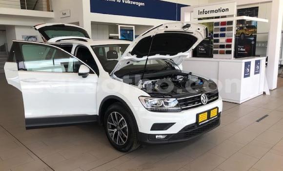اشتري مستعمل Volkswagen Tiguan White سيارة في Maseru في Maseru اشتري مستعمل Volkswagen Tiguan White سيارة في Maseru في Maseru