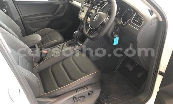 اشتري مستعمل Volkswagen Tiguan White سيارة في Maseru في Maseru اشتري مستعمل Volkswagen Tiguan White سيارة في Maseru في Maseru