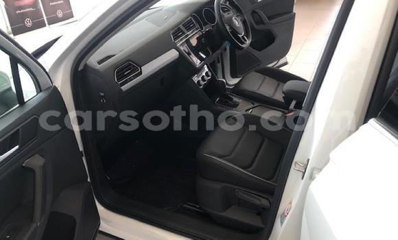 اشتري مستعمل Volkswagen Tiguan White سيارة في Maseru في Maseru اشتري مستعمل Volkswagen Tiguan White سيارة في Maseru في Maseru