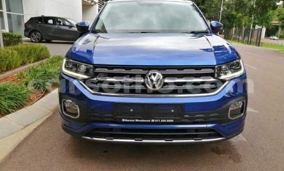 Buy Used Volkswagen T-Roc Blue Car in Maseru in Maseru Buy Used Volkswagen T-Roc Blue Car in Maseru in Maseru