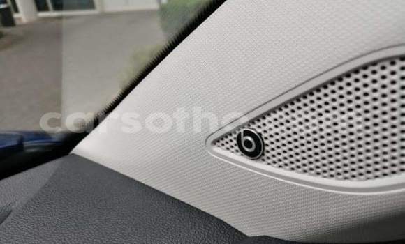 Buy Used Volkswagen T-Roc Blue Car in Maseru in Maseru Buy Used Volkswagen T-Roc Blue Car in Maseru in Maseru