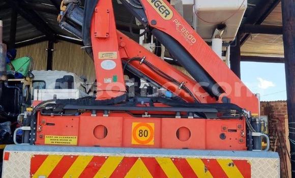 Sayi Na hannu Hino 300 Series Other Babbar mota in Maseru a Maseru Sayi Na hannu Hino 300 Series Other Babbar mota in Maseru a Maseru