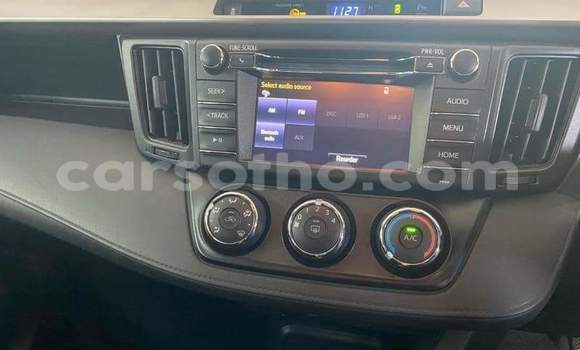 اشتري مستعمل Toyota RAV4 White سيارة في Maputsoe في Leribe اشتري مستعمل Toyota RAV4 White سيارة في Maputsoe في Leribe