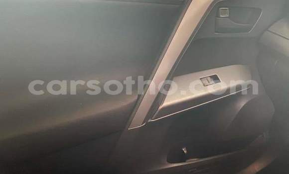 اشتري مستعمل Toyota RAV4 White سيارة في Maputsoe في Leribe اشتري مستعمل Toyota RAV4 White سيارة في Maputsoe في Leribe