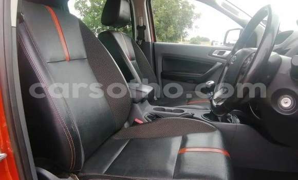 Sayi Na hannu Ford Ranger Beige Mota in Mafeteng a Mafeteng Sayi Na hannu Ford Ranger Beige Mota in Mafeteng a Mafeteng