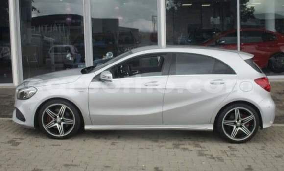 Acheter Occasion Voiture Mercedes-Benz A–Class Gris à Maseru, Maseru Acheter Occasion Voiture Mercedes-Benz A–Class Gris à Maseru, Maseru