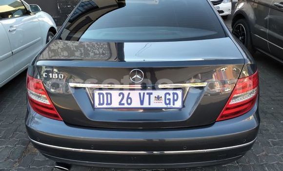 Acheter Occasion Voiture Mercedes-Benz C–Class Blanc à Butha Buthe, Butha-Buthe Acheter Occasion Voiture Mercedes-Benz C–Class Blanc à Butha Buthe, Butha-Buthe