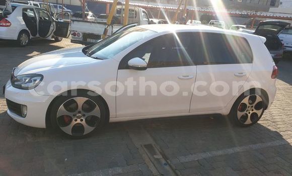 Buy Used Volkswagen Golf GTI White Car in Maputsoe in Leribe Buy Used Volkswagen Golf GTI White Car in Maputsoe in Leribe