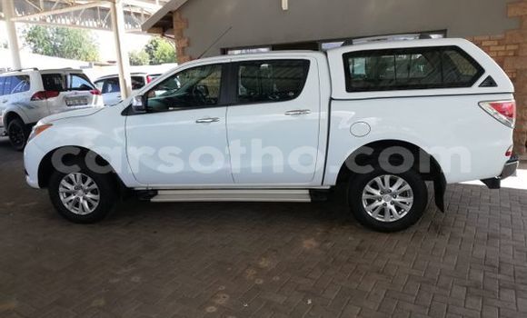 Buy Used Mazda BT-50 White Car in Maputsoe in Leribe Buy Used Mazda BT-50 White Car in Maputsoe in Leribe