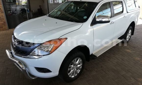 Buy Used Mazda BT-50 White Car in Maputsoe in Leribe Buy Used Mazda BT-50 White Car in Maputsoe in Leribe