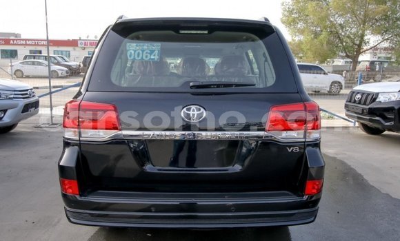 اشتري Imported Toyota Land Cruiser Black سيارة في Import - Dubai في Maseru اشتري Imported Toyota Land Cruiser Black سيارة في Import - Dubai في Maseru