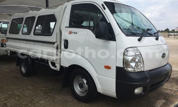 Buy Used Hyundai H1 White Car in Maseru in Maseru Buy Used Hyundai H1 White Car in Maseru in Maseru