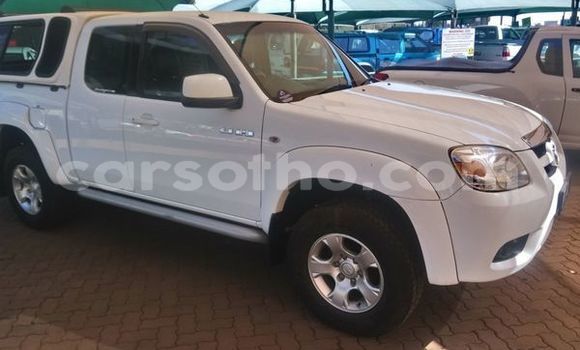 Buy Used Mazda BT-50 White Car in Maseru in Maseru Buy Used Mazda BT-50 White Car in Maseru in Maseru