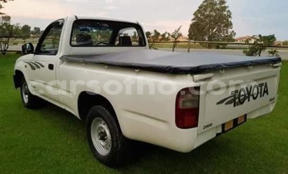 Buy Used Toyota Hilux White Car in Maseru in Maseru Buy Used Toyota Hilux White Car in Maseru in Maseru