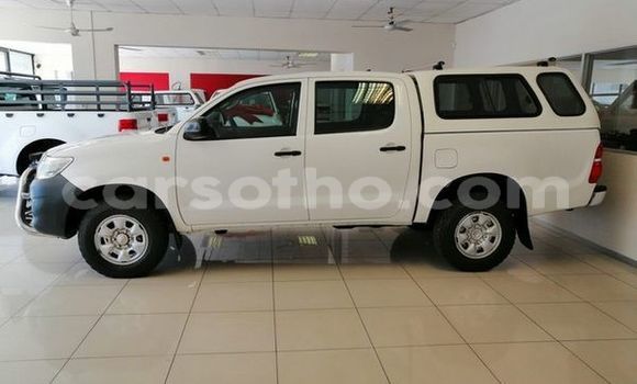 Buy Used Toyota Hilux White Car in Maseru in Maseru Buy Used Toyota Hilux White Car in Maseru in Maseru