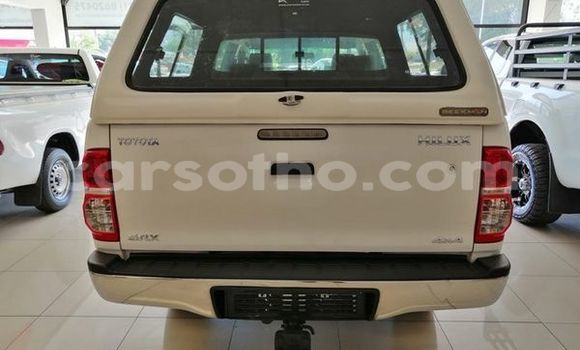 Buy Used Toyota Hilux White Car in Maseru in Maseru Buy Used Toyota Hilux White Car in Maseru in Maseru