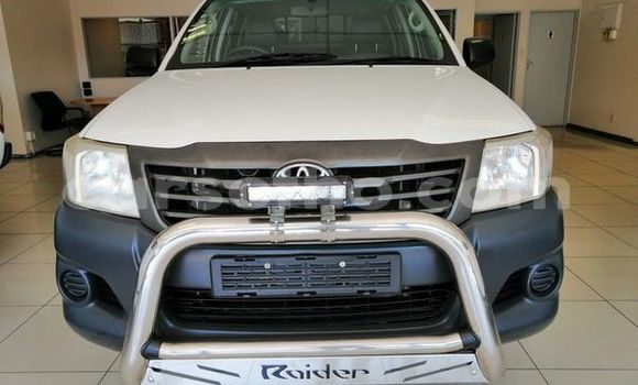 Buy Used Toyota Hilux White Car in Maseru in Maseru Buy Used Toyota Hilux White Car in Maseru in Maseru