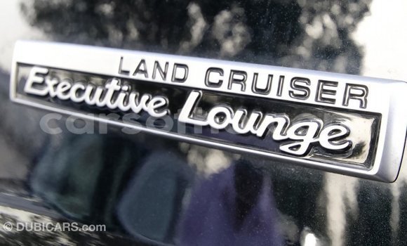 اشتري Imported Toyota Land Cruiser Black سيارة في Import - Dubai في Maseru اشتري Imported Toyota Land Cruiser Black سيارة في Import - Dubai في Maseru