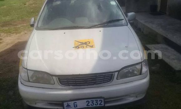 Sayi Na hannu Toyota Corolla Silver Mota in Butha Buthe a Butha-Buthe Sayi Na hannu Toyota Corolla Silver Mota in Butha Buthe a Butha-Buthe