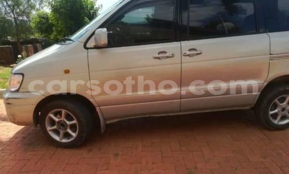 Sayi Na hannu Toyota Noah Silver Mota in Butha Buthe a Butha-Buthe Sayi Na hannu Toyota Noah Silver Mota in Butha Buthe a Butha-Buthe