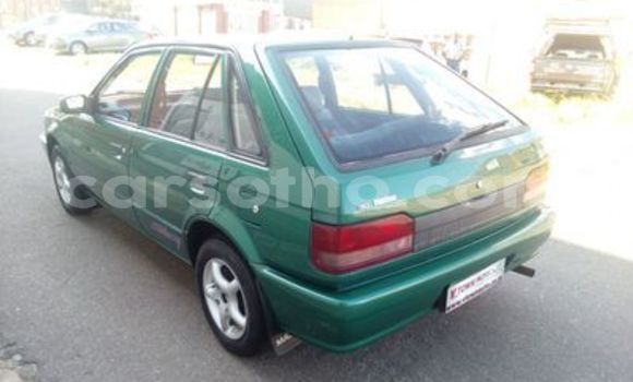 Acheter Occasion Voiture Mazda 323 Vert à Maseru, Maseru Acheter Occasion Voiture Mazda 323 Vert à Maseru, Maseru