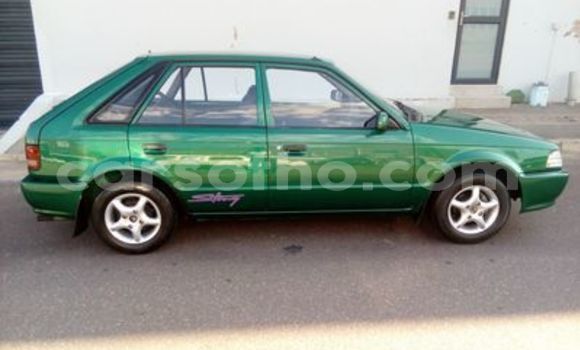 Acheter Occasion Voiture Mazda 323 Vert à Maseru, Maseru Acheter Occasion Voiture Mazda 323 Vert à Maseru, Maseru
