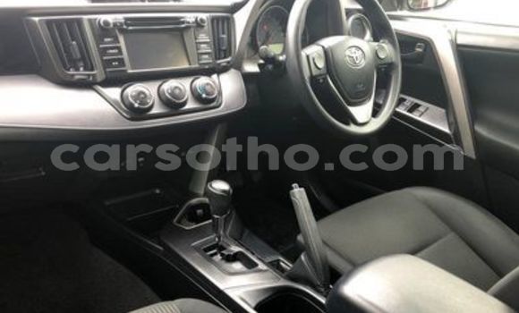 Acheter Occasion Voiture Toyota RAV4 Blanc à Mafeteng, Mafeteng Acheter Occasion Voiture Toyota RAV4 Blanc à Mafeteng, Mafeteng