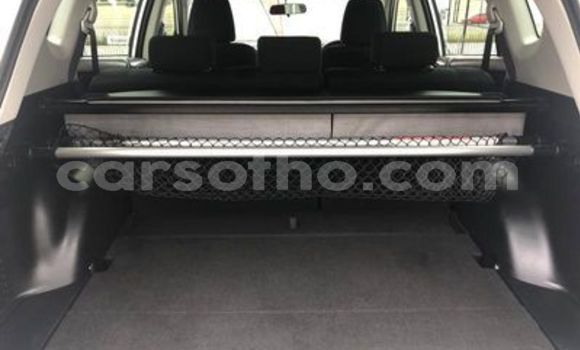 Acheter Occasion Voiture Toyota RAV4 Blanc à Mafeteng, Mafeteng Acheter Occasion Voiture Toyota RAV4 Blanc à Mafeteng, Mafeteng