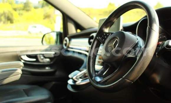 اشتري مستعمل Mercedes-Benz V-klasse Black سيارة في Butha Buthe في Butha-Buthe اشتري مستعمل Mercedes-Benz V-klasse Black سيارة في Butha Buthe في Butha-Buthe