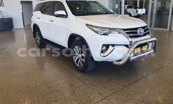 Buy Used Toyota Fortuner White Car in Mohale's Hoek in Mohale's Hoek Buy Used Toyota Fortuner White Car in Mohale's Hoek in Mohale's Hoek