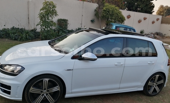Buy Used Volkswagen Golf White Car in Maseru in Maseru Buy Used Volkswagen Golf White Car in Maseru in Maseru