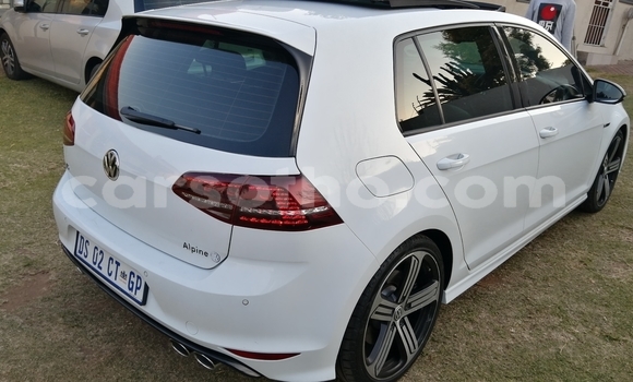 Buy Used Volkswagen Golf White Car in Maseru in Maseru Buy Used Volkswagen Golf White Car in Maseru in Maseru