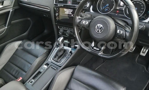 Buy Used Volkswagen Golf White Car in Maseru in Maseru Buy Used Volkswagen Golf White Car in Maseru in Maseru
