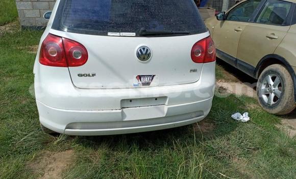 Buy Used Volkswagen Golf White Car in Butha Buthe in Butha-Buthe Buy Used Volkswagen Golf White Car in Butha Buthe in Butha-Buthe