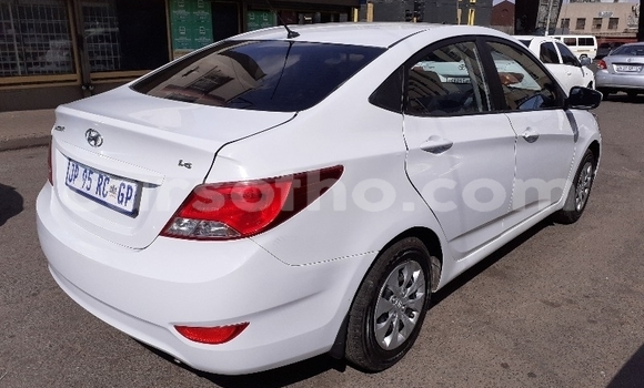 Buy Used Hyundai Accent White Car in Maseru in Maseru Buy Used Hyundai Accent White Car in Maseru in Maseru