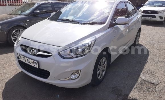 Buy Used Hyundai Accent White Car in Maseru in Maseru Buy Used Hyundai Accent White Car in Maseru in Maseru