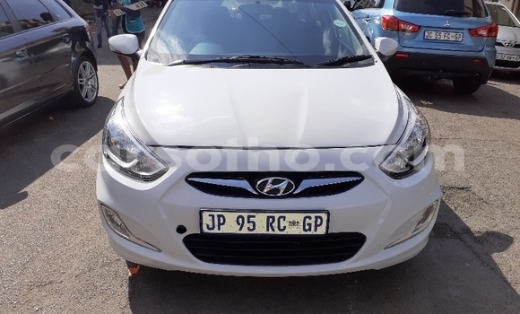Buy Used Hyundai Accent White Car in Maseru in Maseru Buy Used Hyundai Accent White Car in Maseru in Maseru