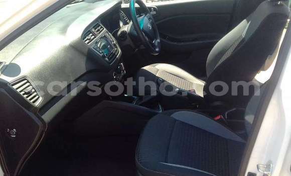 Buy Used Hyundai Accent White Car in Maseru in Maseru Buy Used Hyundai Accent White Car in Maseru in Maseru