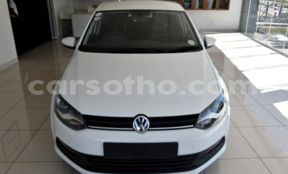 Acheter Occasion Voiture Volkswagen Polo Blanc à Maputsoa, Leribe Acheter Occasion Voiture Volkswagen Polo Blanc à Maputsoa, Leribe