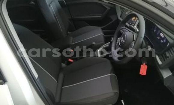 Acheter Occasion Voiture Audi A4 Blanc à Maputsoe, Leribe Acheter Occasion Voiture Audi A4 Blanc à Maputsoe, Leribe