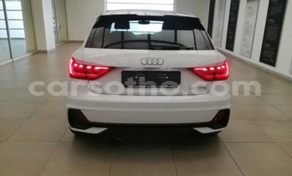 Acheter Occasion Voiture Audi A4 Blanc à Maputsoe, Leribe Acheter Occasion Voiture Audi A4 Blanc à Maputsoe, Leribe