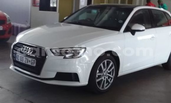 Acheter Occasion Voiture Audi A4 Blanc à Maputsoa, Leribe Acheter Occasion Voiture Audi A4 Blanc à Maputsoa, Leribe
