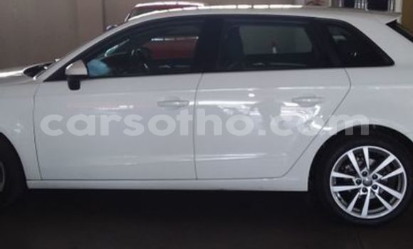 Acheter Occasion Voiture Audi A4 Blanc à Maputsoa, Leribe Acheter Occasion Voiture Audi A4 Blanc à Maputsoa, Leribe
