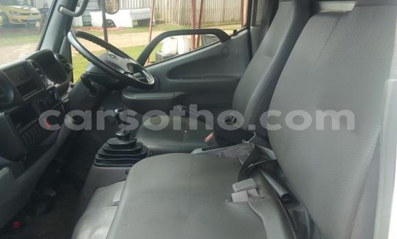 Sayi Na hannu Toyota Dyna White Babbar mota in Maputsoa a Leribe Sayi Na hannu Toyota Dyna White Babbar mota in Maputsoa a Leribe