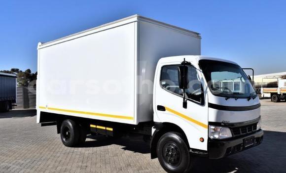 Acheter Occasion Utilitaire Toyota Dyna Blanc à Maputsoa, Leribe Acheter Occasion Utilitaire Toyota Dyna Blanc à Maputsoa, Leribe