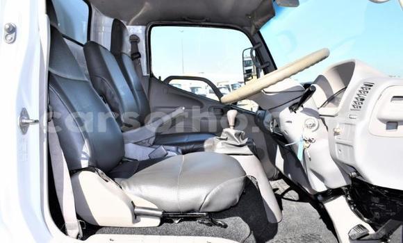 Acheter Occasion Utilitaire Toyota Dyna Blanc à Maputsoe, Leribe Acheter Occasion Utilitaire Toyota Dyna Blanc à Maputsoe, Leribe