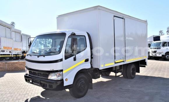 Acheter Occasion Utilitaire Toyota Dyna Blanc à Maputsoe, Leribe Acheter Occasion Utilitaire Toyota Dyna Blanc à Maputsoe, Leribe